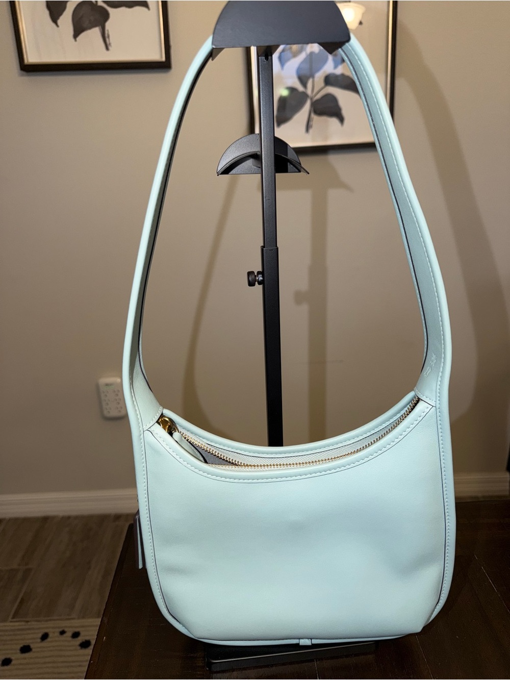 Coach Curve Zip bag - Picture 3 of 6